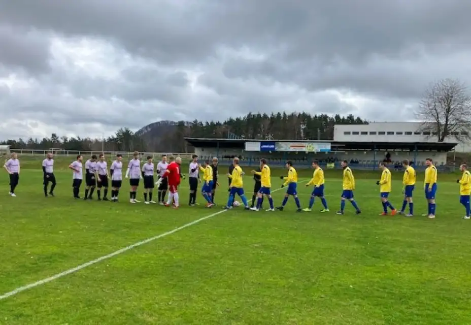 FK Cvikov : TJ Lokomotiva Česká Lípa 3:2 (1:0)